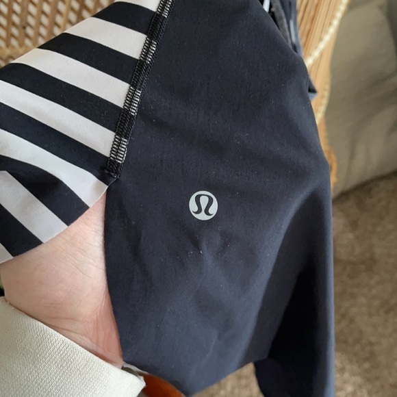 Lululemon Athletica Water Bound Singlet Tank Top - Picture 4 of 7